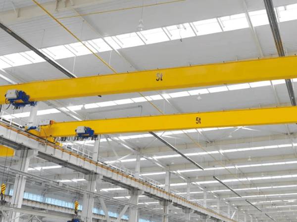 單梁行車控制電路中的溫度保護(hù)機(jī)制如何防止過(guò)熱損壞？