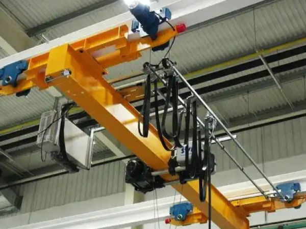 單梁行車(chē)電機(jī)正反轉(zhuǎn)控制線路是否存在誤接風(fēng)險(xiǎn)？電機(jī)正反轉(zhuǎn)控制線路接線注意事項(xiàng)