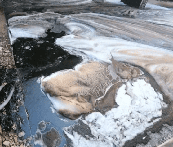 石油消泡劑應(yīng)用場(chǎng)景圖